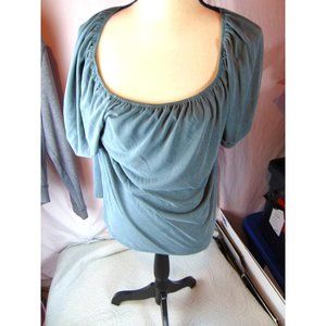 Green Envelope of Los Angeles Scoop neck top  * *L Gray  ** Polyester